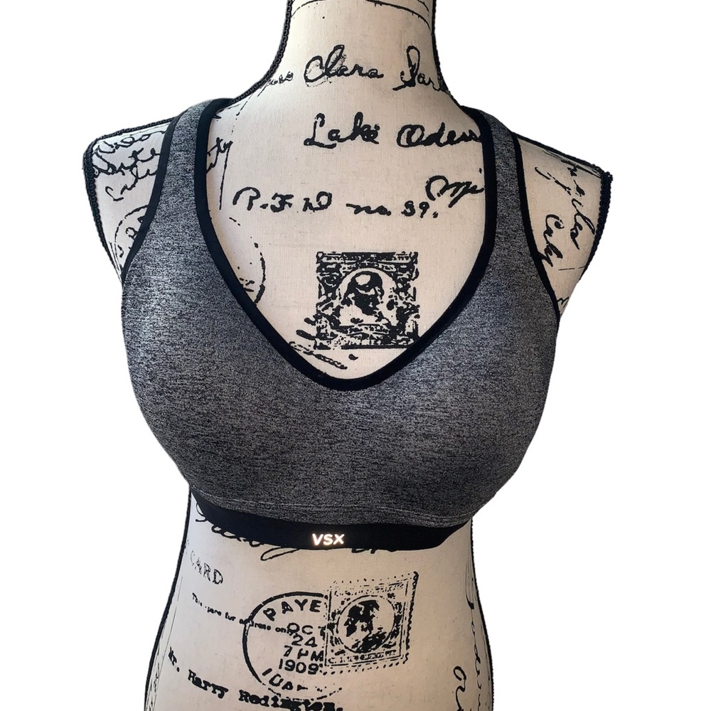 Victoria’s Secret Sports bra in Heather & black 36C